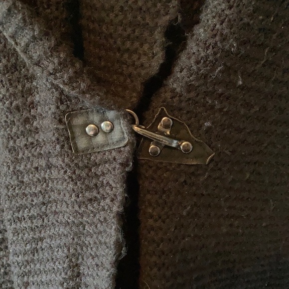 Black Sweater - Picture 3 of 4